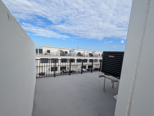 Building Photo - 26124 SW 146th Ave