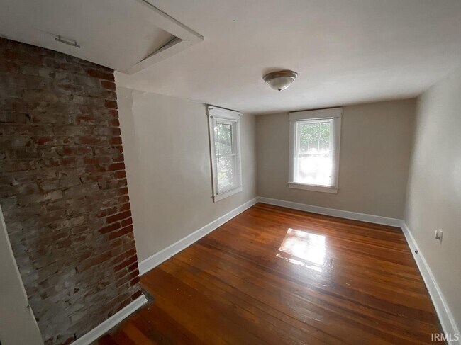 Building Photo - 613 S Henderson St