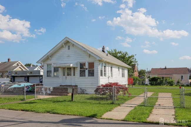 Building Photo - 11 S Livingston Ave