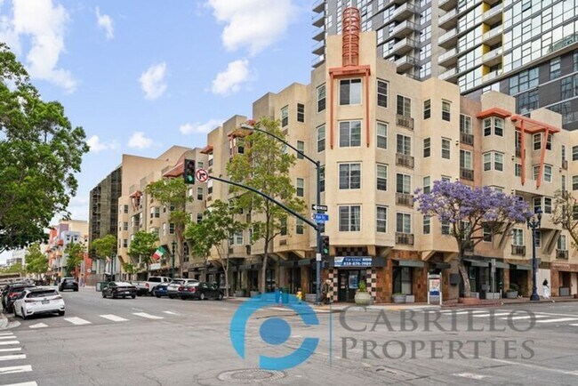 Building Photo - 1435 India St