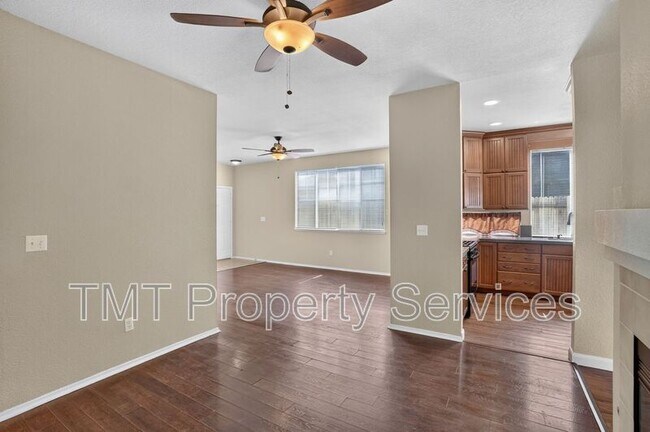 Building Photo - 8874 Mandalay Way