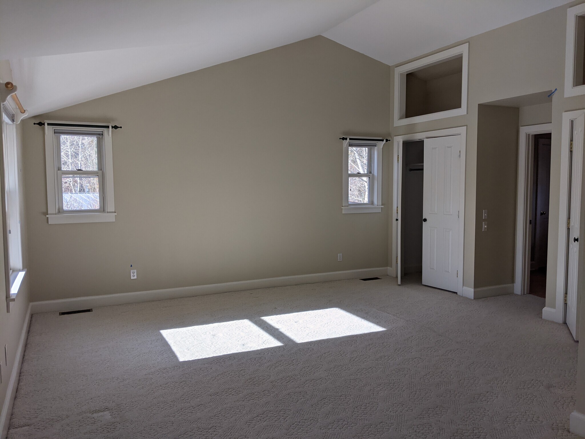 Building Photo - 1359 Wald Dr