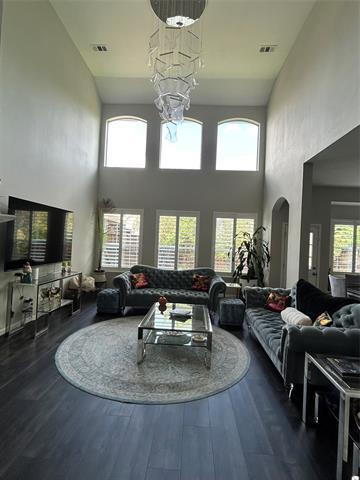 Building Photo - 6400 Sidney Ln