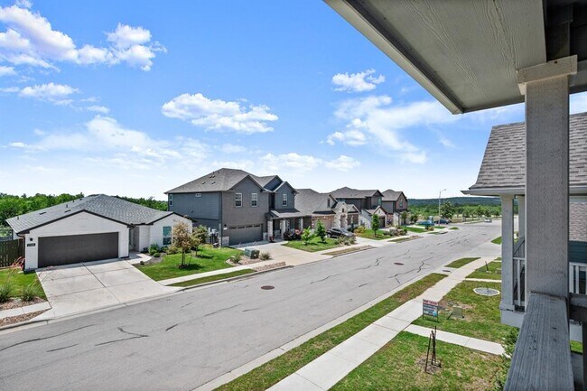 Building Photo - 17202 Adoro Dr