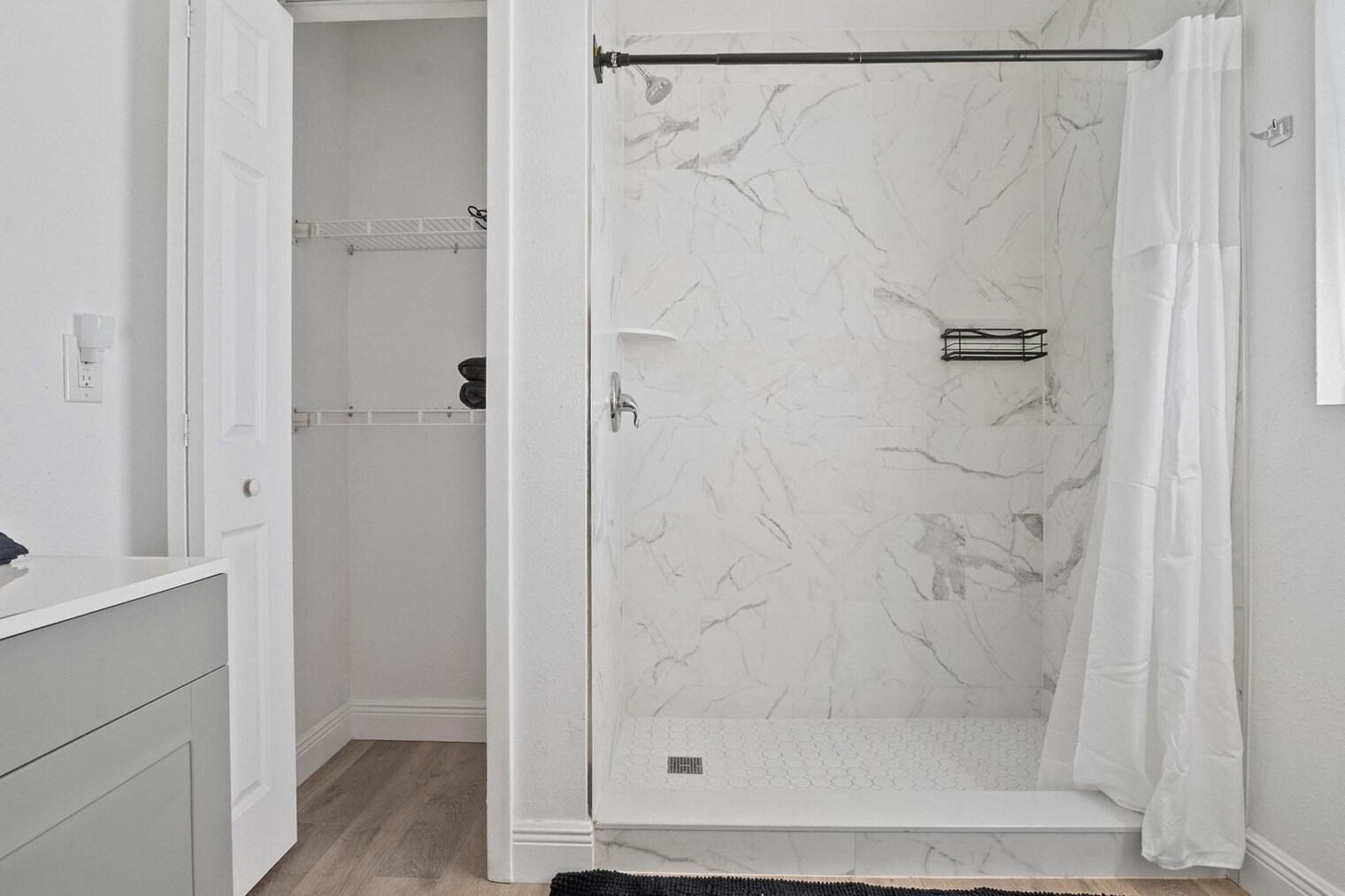 Building Photo - 919 Ave S SE