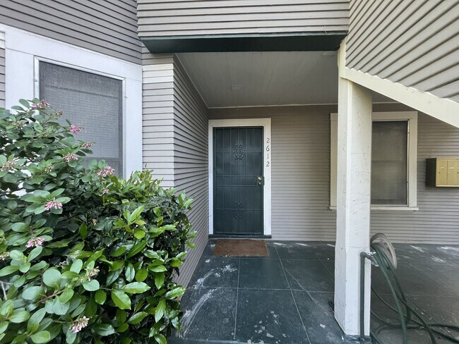 Building Photo - SAC T-2612-2614