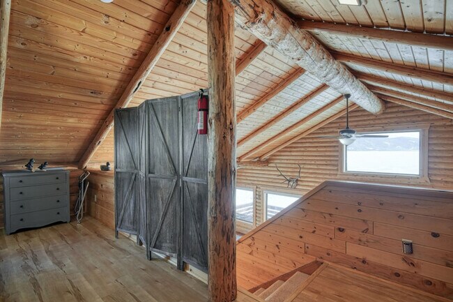 Building Photo - 5406 Henrys Lake Rd