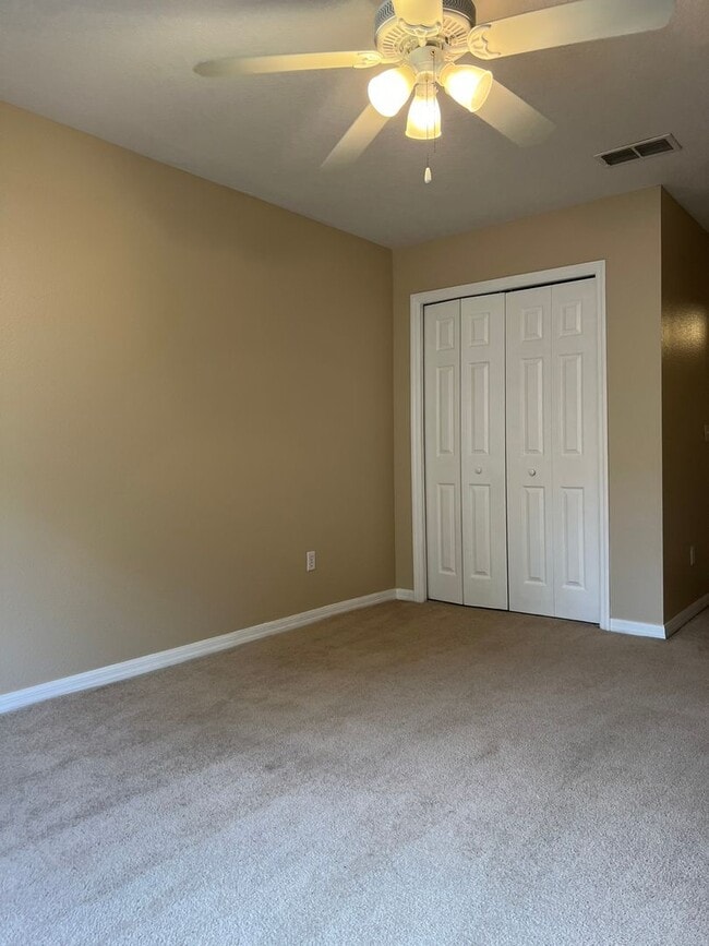 Building Photo - Gated 3/2.5 Townhouse with Garage in Altam...