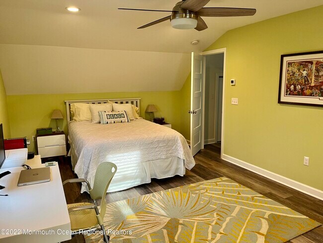 Building Photo - 218 Marine Pl