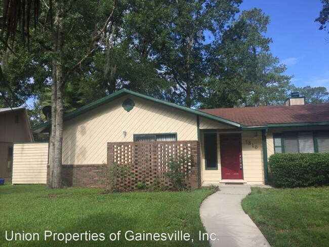 Building Photo - 3 br, 2 bath House - 3810 NW 28th Terrace
