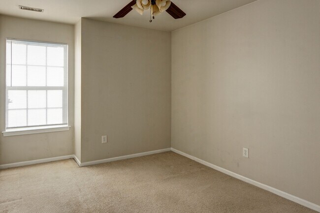 Building Photo - 328 Tavistock Rd