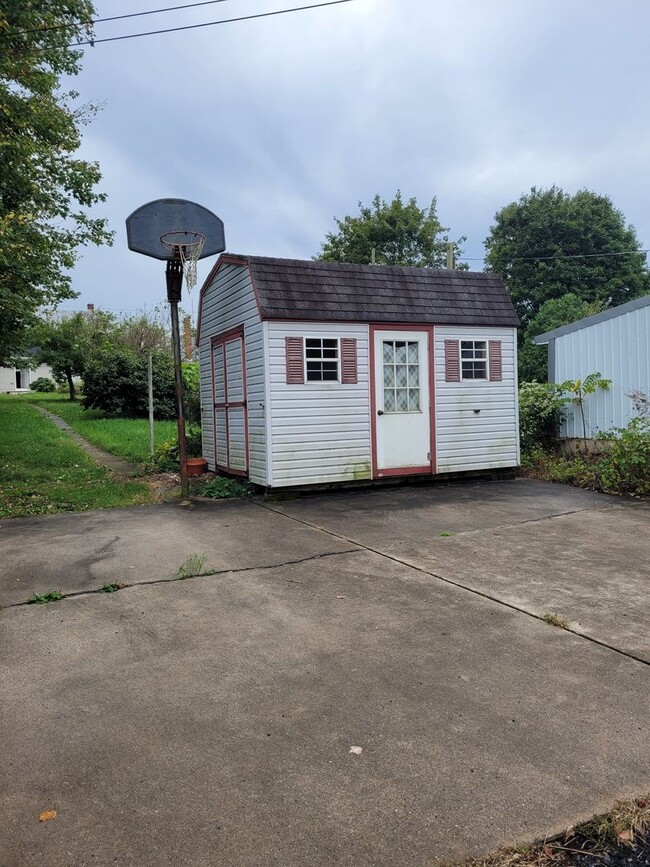 Building Photo - 3 Bedroom 1 Bath in Jonestown