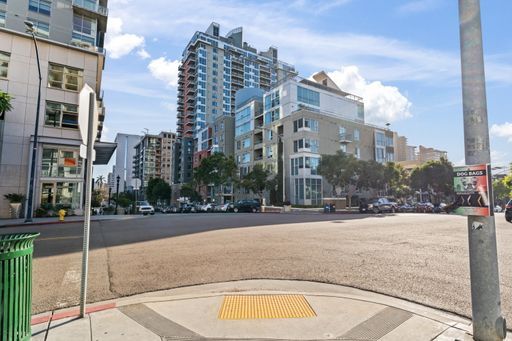 Building Photo - San Diego- Downtown- La Vita – Little Italy Condo- Split Level Style New Year Move In Special