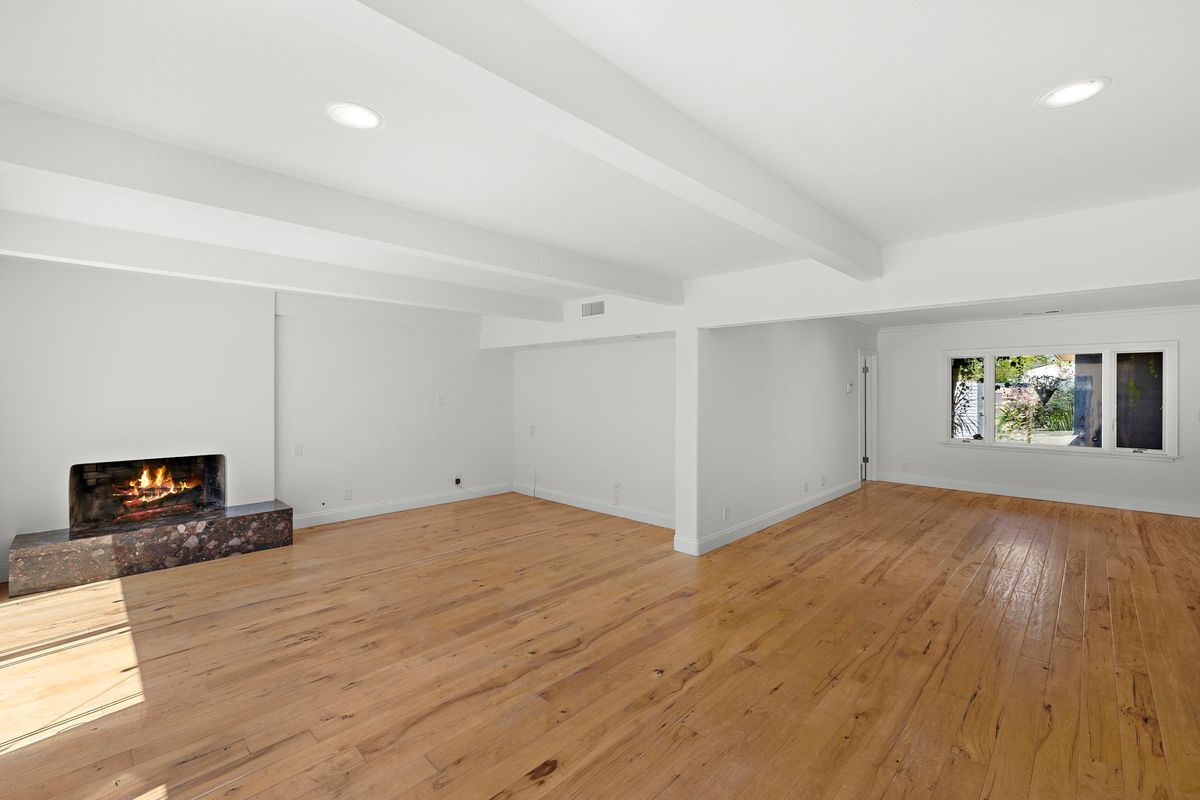 Building Photo - 273 Cecil Pl