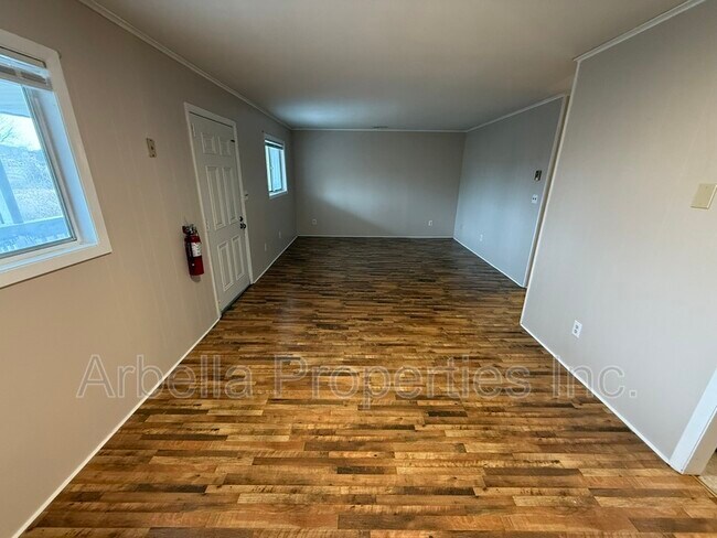 Building Photo - 1714 TN-93