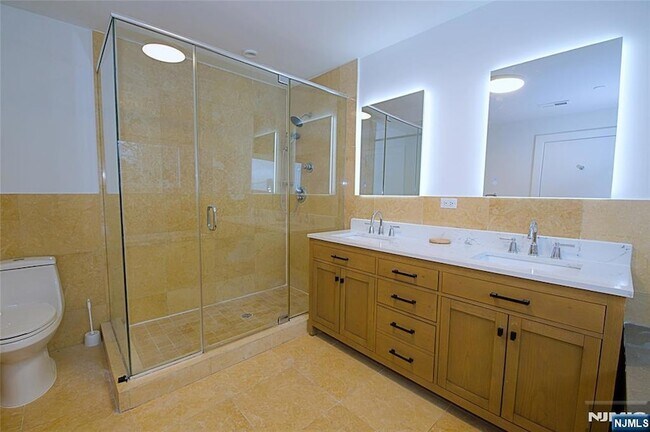 Building Photo - 11 Vela Way