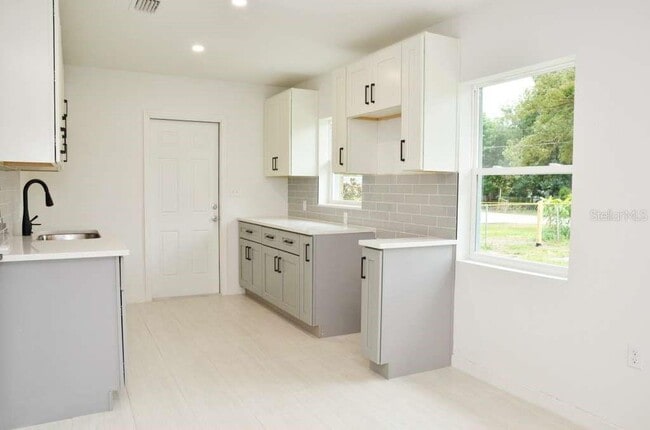 Building Photo - 1505 38th St