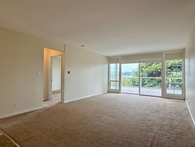 Building Photo - 142 Buchanan Dr