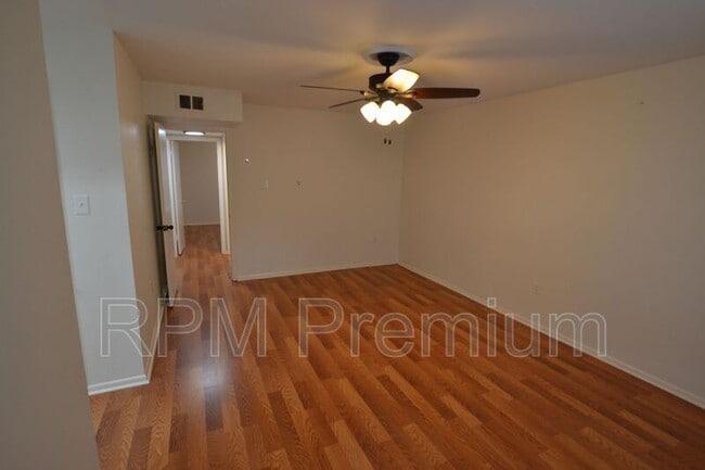 Building Photo - 1755 College Dr