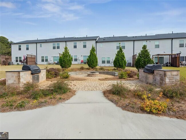 Building Photo - 4249 Tin Hare Ln