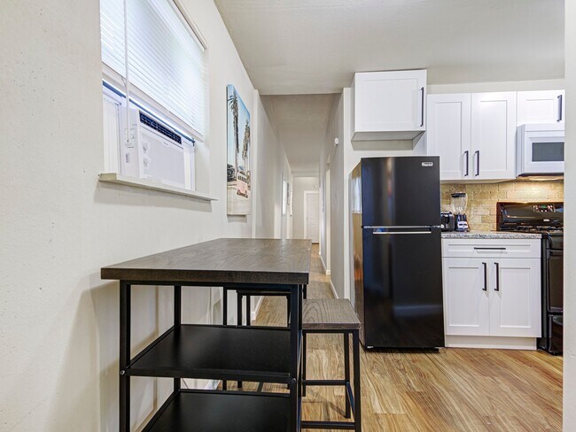 Building Photo - 3917 Winnie St