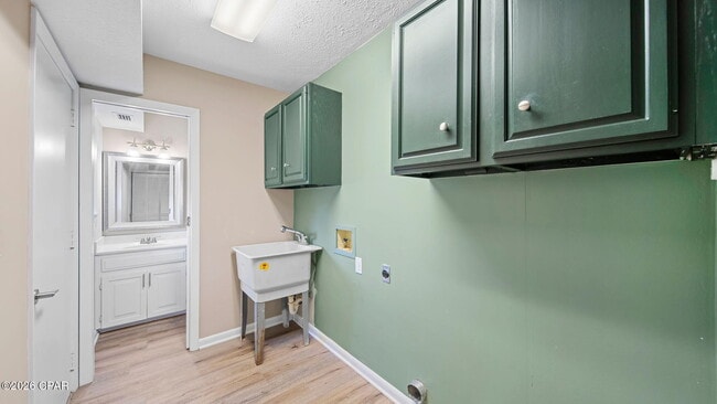 Building Photo - 134 Marlin Cir