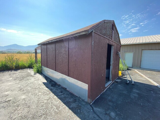 Building Photo - 1235 S 1950 W