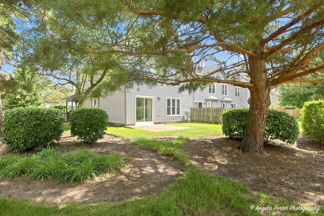 Building Photo - 1434 Sherwood Ct