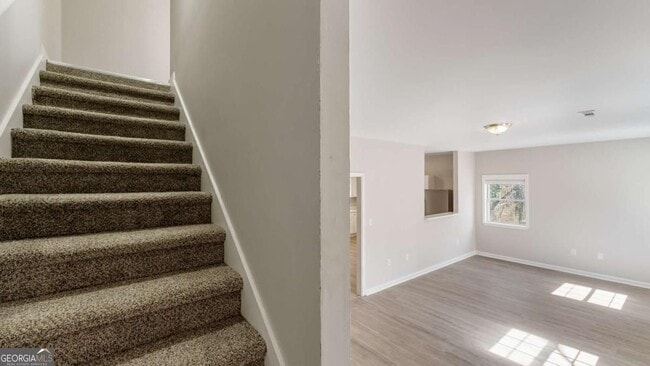 Building Photo - 848 Ridge Ave NW