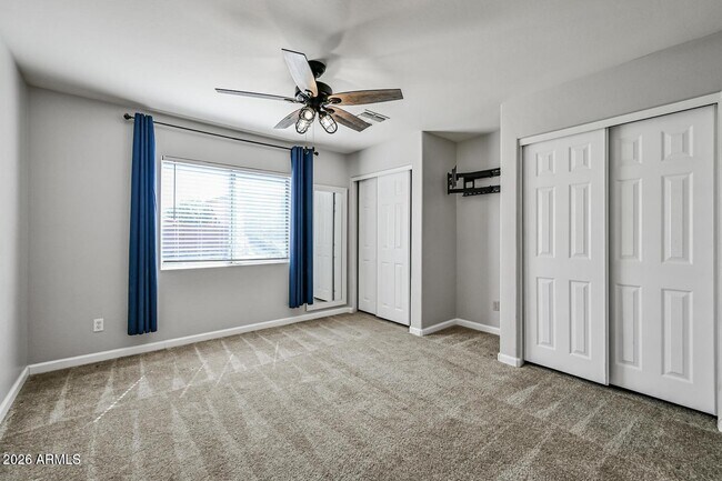 Building Photo - 12021 W Columbine Dr