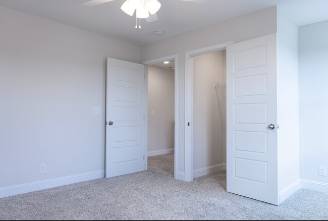 Building Photo - 484 Ayden Ln