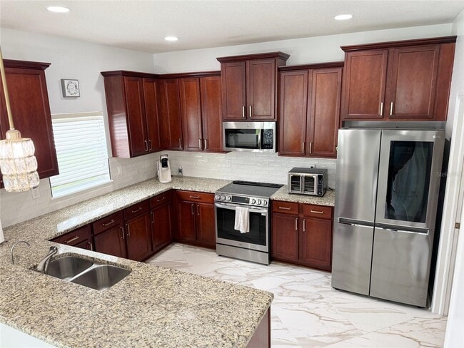 Building Photo - 12236 Fairlawn Dr