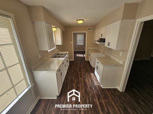 Building Photo - 3630 Tulip Tree Cove