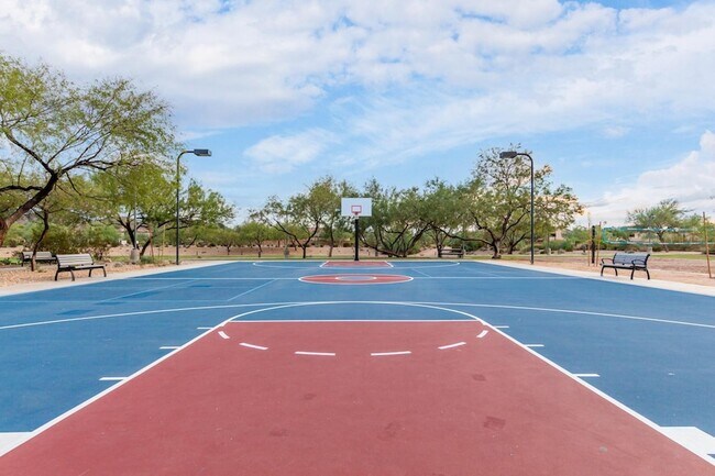 Building Photo - 2425 W Bronco Butte Trl