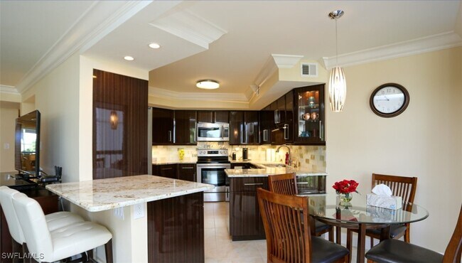 Building Photo - 4551 Gulf Shore Blvd N