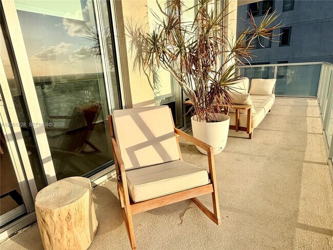 Building Photo - 3470 E Coast Ave