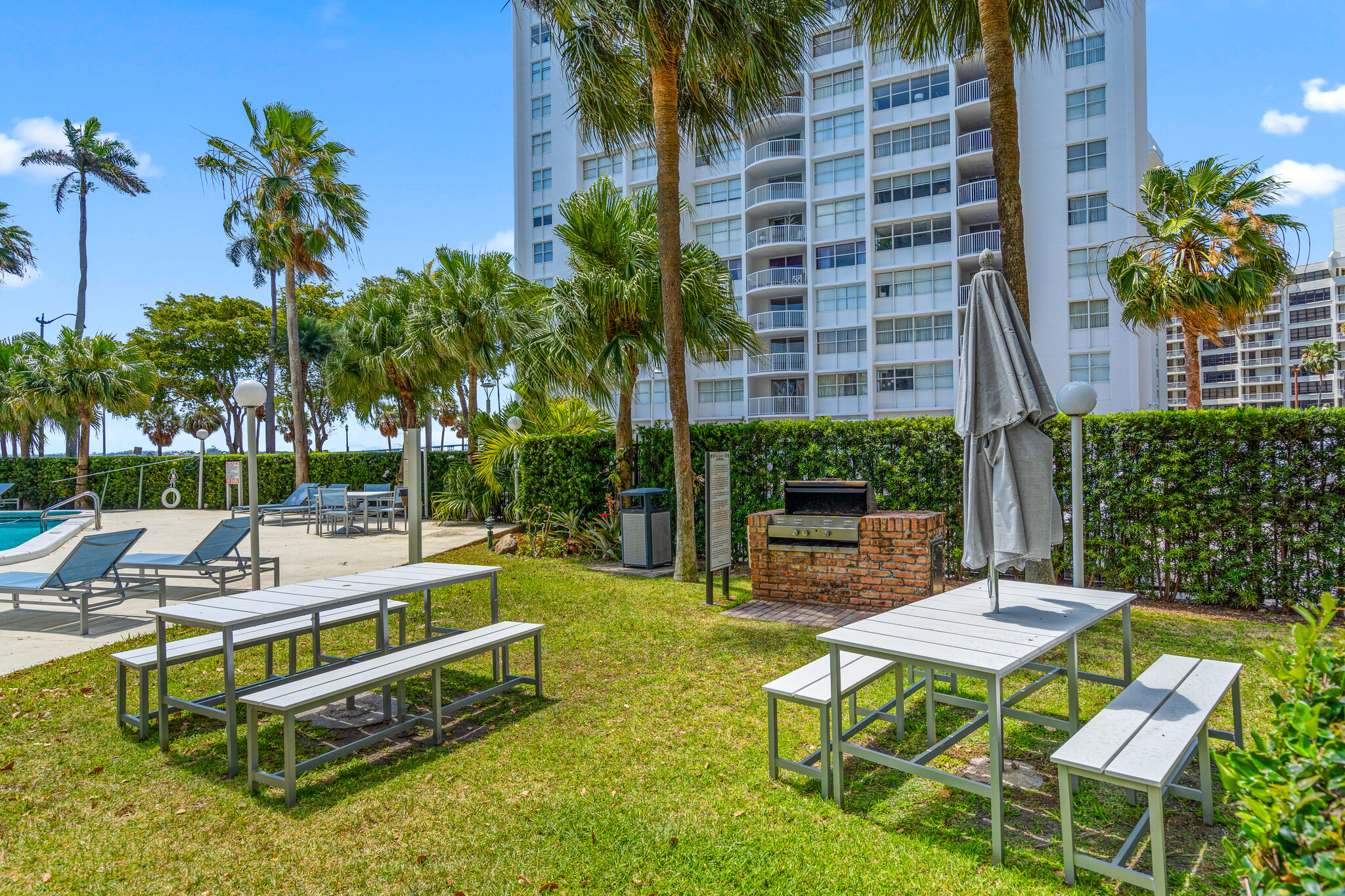 Building Photo - 1408 Brickell Bay Dr