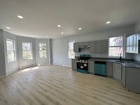Building Photo - 1109 W State St