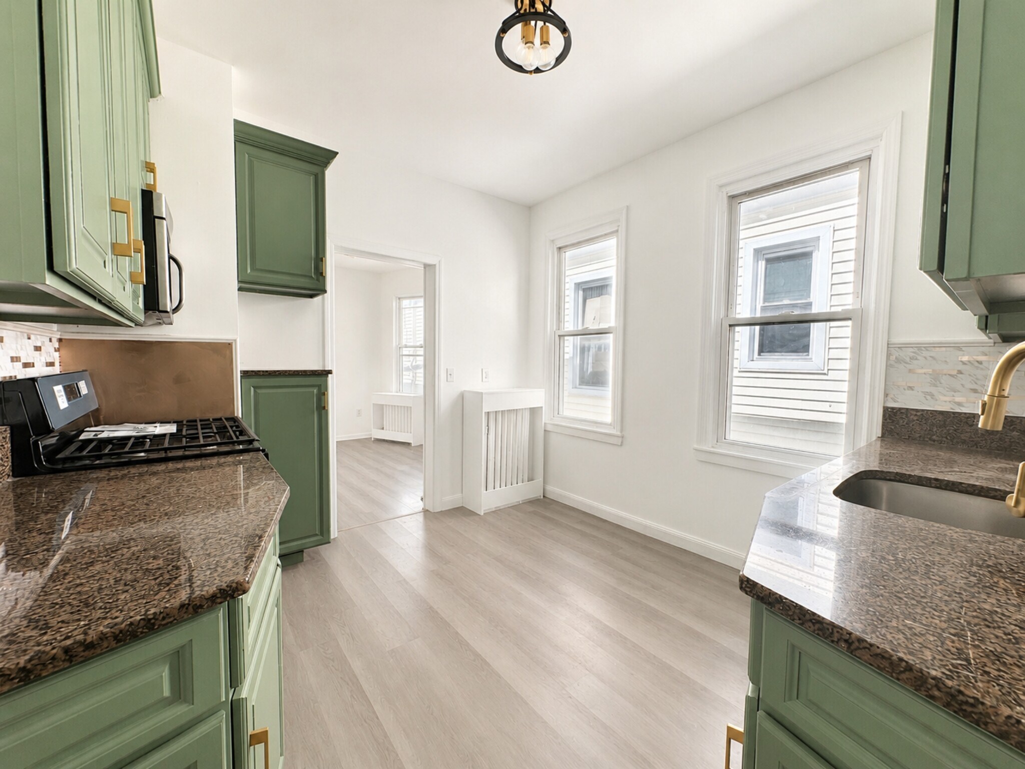 Kitchen Space - 22 Harrison Ave