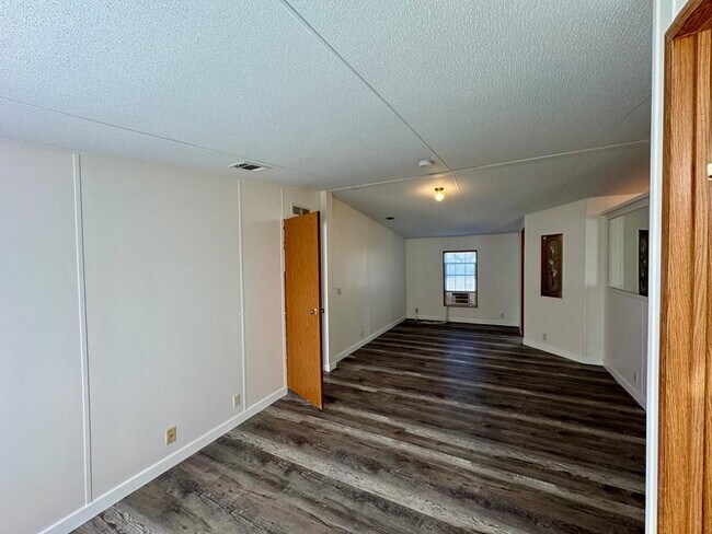 Building Photo - 141 Bodie Lister Rd