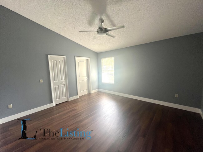Building Photo - 444 Long Pine Dr
