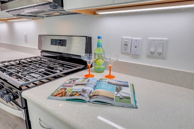 Building Photo - 165 Salty Fin Dr