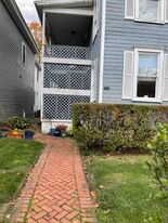 Building Photo - 208 Reinhard Ave