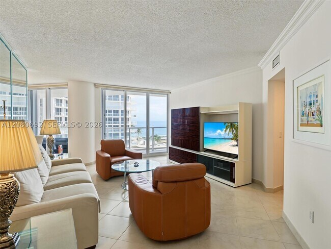 Building Photo - 16445 Collins Ave