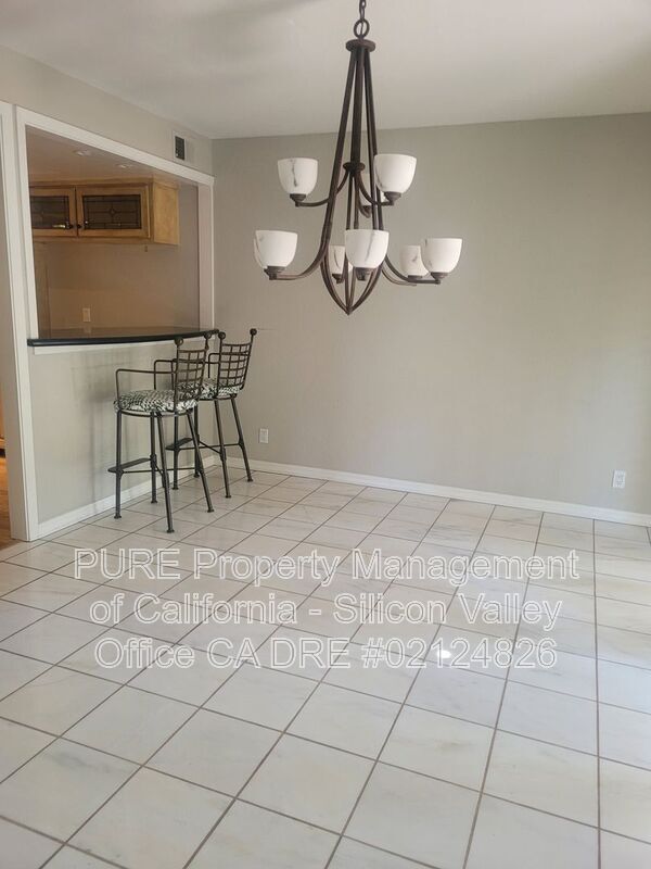 Building Photo - 114 Casa Grande