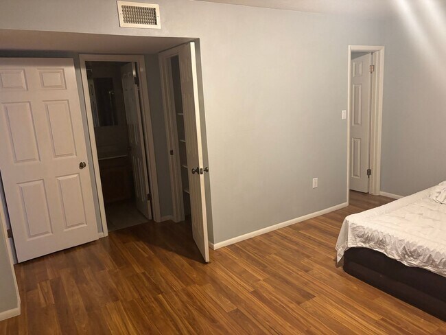 Building Photo - Charming 2BR Condo in Mesa