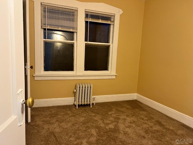 Building Photo - 27 John St