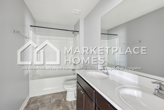 Building Photo - 216 Belle court