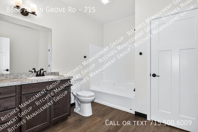 Building Photo - 8688 Aspen Ln