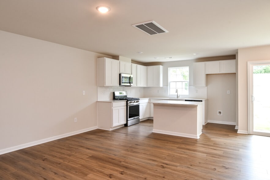 Building Photo - 717 McKissick Dr